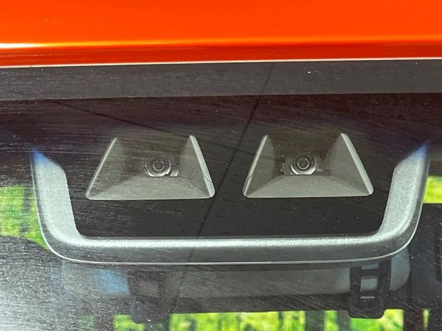 �y�X�}�[�g�A�V�X�g�z���s���ɑO���̎ԗ�����F�����A�Փ˂������Ȏ��͌x��ƃu���[�L�ŏՓˉ���Ɣ�Q�y�����A�V�X�g�B�����S�Ƀh���C�u�����y���݂��������܂��B