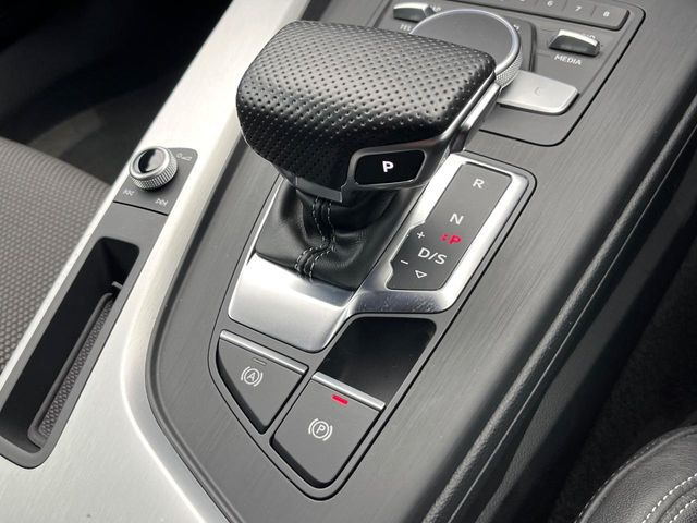 ��MT���[�h�t��AT:�ʏ�͎����ł����Ȃ���ϑ�(�M�A�`�F���W)���h���C�o�[�̑���ɂ���ĈӐ}�I�ɕς�����V�X�e���ł��B����w���i�̃h���C�u�����y���݂��������܂�!