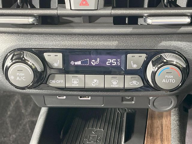 �y�O�ȃV�[�g�q�[�^�[�z�������ɏd�󂷂�V�[�g�q�[�^�[!�G�A�R����葁�����܂��Ă����̂Ŋ�����̐l�����S�ł��ˁ�G�A�R���̉����͊������邩����A�Ƃ������ɂ����������߂ł��B