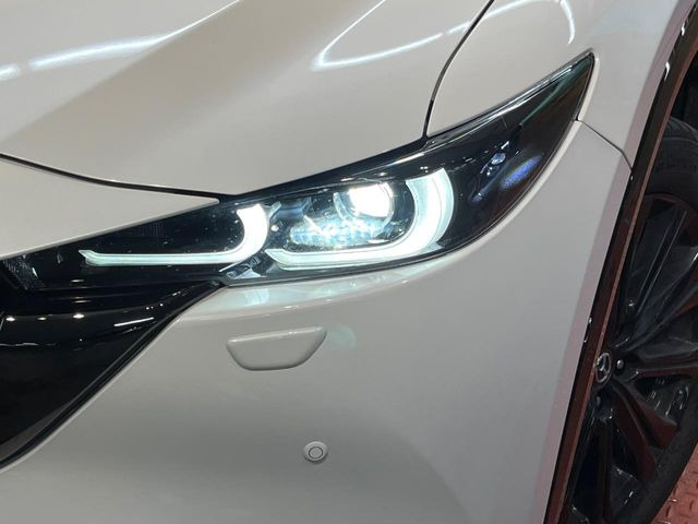 �yLED�w�b�h���C�g�z���V����ԑ��s�����ǍD�Ȏ��E���m�ۂ����S���ĉ^�]�ł��鍂�P�xLED�w�b�h���C�g�𑕔�!�_�����x�������A����d�͂��}�����Ă��܂��B