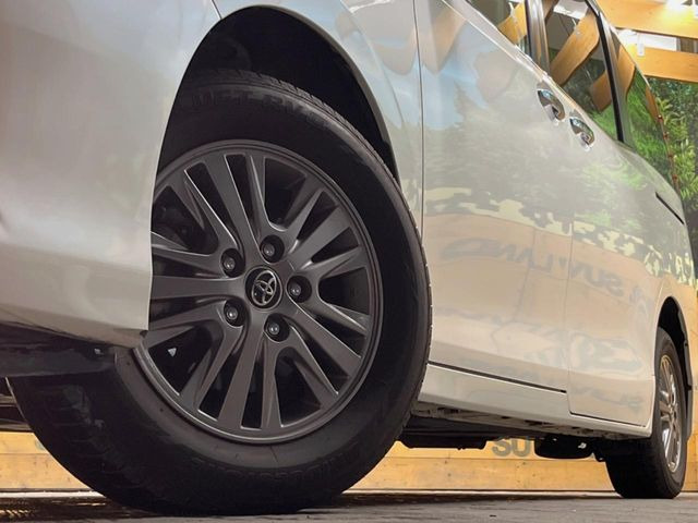 �y����15�C���`�A���~�z�C�[���z�O�ςɃ}�b�`���������A���~�z�C�[���𑕒����Ă���܂��B�e��ЊO�A���~�z�C�[����A�X�^�b�h���X�^�C�����戵�����Ă���܂��B���񂲑��k����������