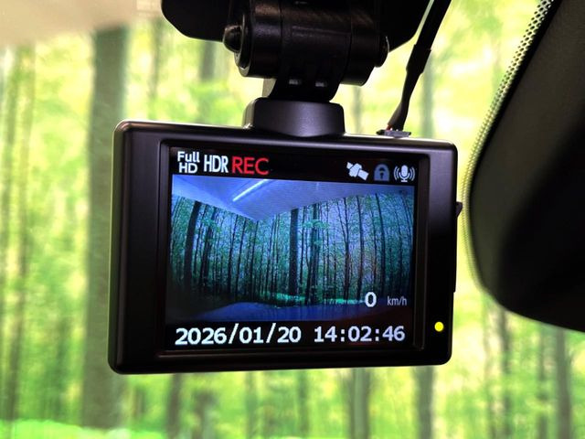 �y�h���C�u���R�[�_�[�z�h���C�u���R�[�_�[����!���s���͂������A������^�]�⎖�̂ɑ��������ہA�f���ŋL�^���A����̃��X�N�ɔ����܂��B���L�^�pSD�J�[�h�͂��q�l�����g�ł��������������K�v������܂��B