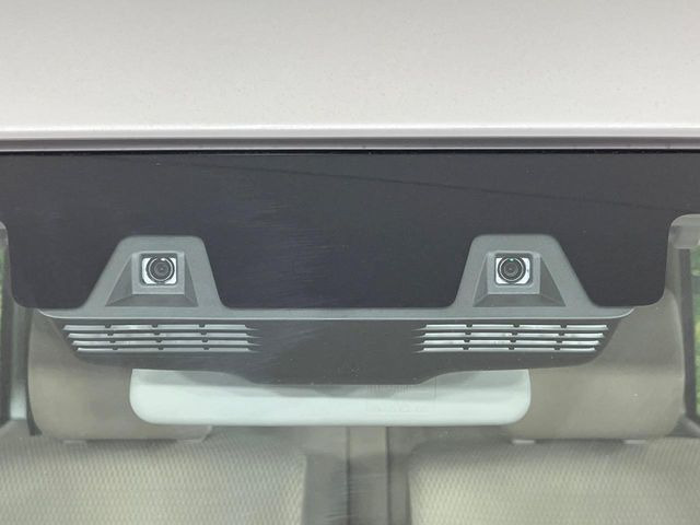 �y�X�Y�L �Z�[�t�e�B�T�|�[�g�z���s���ɑO���̎ԗ�����F�����A�Փ˂������Ȏ��͌x��ƃu���[�L�ŏՓˉ���Ɣ�Q�y�����A�V�X�g�B�����S�Ƀh���C�u�����y���݂��������܂��B