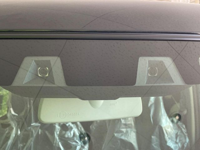 �y�X�Y�L �Z�[�t�e�B�T�|�[�g�z���s���ɑO���̎ԗ�����F�����A�Փ˂������Ȏ��͌x��ƃu���[�L�ŏՓˉ���Ɣ�Q�y�����A�V�X�g�B�����S�Ƀh���C�u�����y���݂��������܂��B