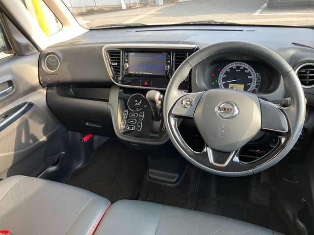 �������͐��Ǝ҂ɂ�郋�[���N���[�j���O�{�H���V�[�g�E�V��E�_�b�V���{�[�h���̃V�~�≘����Y��ɐ��|���Ă���܂�!�����ŋC����������