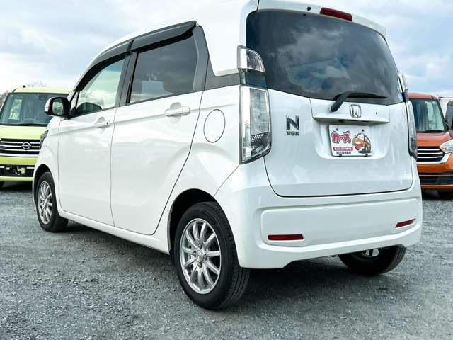 ���X�ł͌y�����Ԃ��畁�ʎԂ܂ŕ��L���I�[�����[�J�[�̎Ԏ�E�F�E�O���[�h��L�x�ɑ����Ă���܂��B