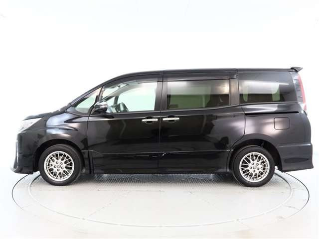 ノア1.8 ハイブリッド Si W×B II