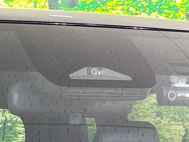 �y�g���^�Z�[�t�e�B�Z���X�z���s���ɑO���̎ԗ�����F�����A�Փ˂������Ȏ��͌x��ƃu���[�L�ŏՓˉ���Ɣ�Q�y�����A�V�X�g�B�����S�Ƀh���C�u�����y���݂��������܂��B