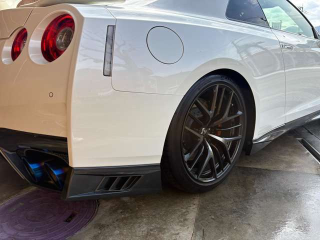 R35���RAYS������20�C���`AW ������ �^�C���T�C�Y F255/40ZR20 R285/35ZR20 FALKEN FK520