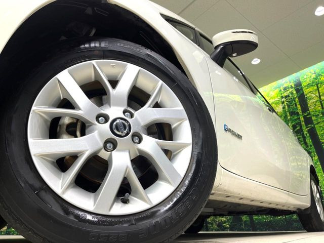 �y�����I�v�V����15�C���`�A���~�z�C�[���z�����I�v�V�����z�C�[���𑕒��B���s���\�̌���ɉ����A�O�ς����X�^�C���b�V���ɂȂ��Ă��܂��B