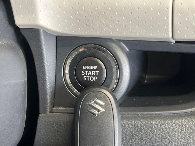 �y�L�[���X�X�^�[�g�V�X�e���z�J�o����|�P�b�g�ɓ��ꂽ�܂܂ł��h�A�̎{���E�������\�ȃX�}�[�g�L�[�𑕔��B�G���W���̃I���E�I�t�����J�M�����o���K�v����������Ƃ��Ă��֗��ł���