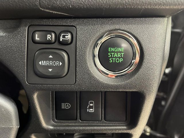 �y�p���[�X���C�h�h�A�z�X�}�[�g�L�[��^�]�Ȃ̃X�C�b�`�ŃX���C�h�h�A�̊J���\���d��������͂����ăh�A���J����K�v�������A���������q�l�ł��A�d���ו��������Ă��鎞�����N�ɊJ���߂ł��܂���