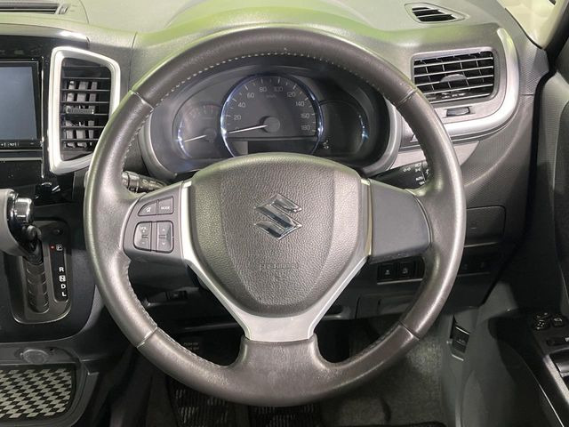 �y�����v�����X�e�A�����O�z�㎿�Ȋv���g�p���邱�ƂŁA��ɂ����������݂ƂĂ��^�]���₷���n���h���ł���