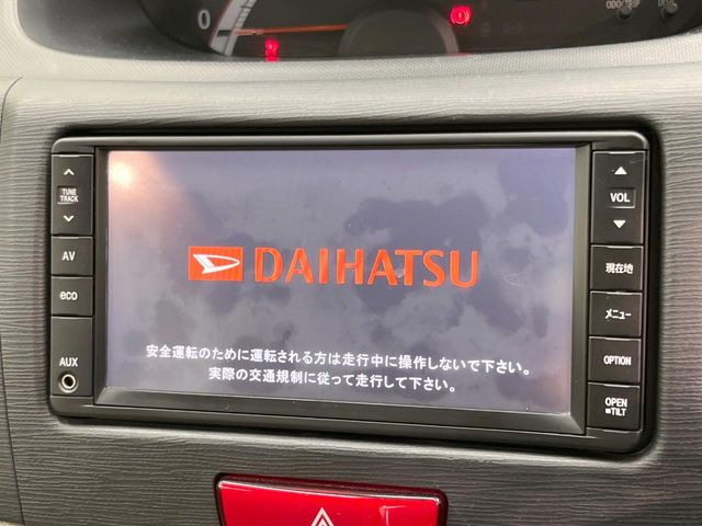 �y�����i�r�z�l�C�̏����i�r�𑕔����Ă���܂��B�i�r�̎g���₷���͂������A�I�[�f�B�I�@�\���[��!�L�����v�◷�s�͂������A�ʋ΂┃�����ȂǕ��i�̃h���C�u���y�����Ȃ�͂���