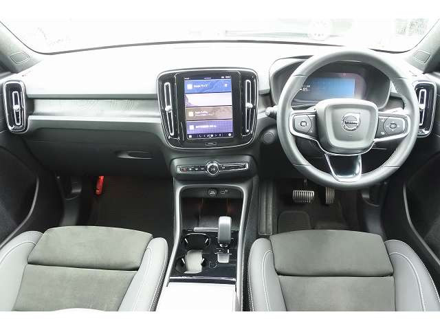 XC40リチャージアルティメット ツインモーター 4WD