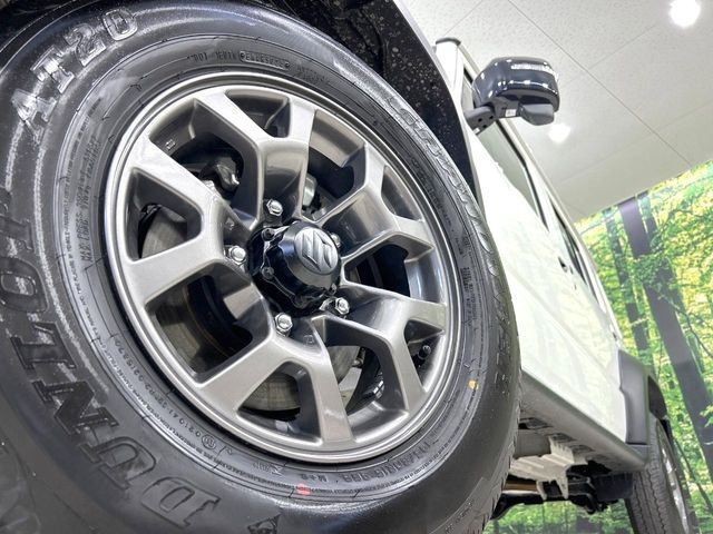 �y����16�C���`�A���~�z�C�[���z�O�ςɃ}�b�`���������A���~�z�C�[���𑕒����Ă���܂��B�e��ЊO�A���~�z�C�[����A�X�^�b�h���X�^�C�����戵�����Ă���܂��B���񂲑��k����������