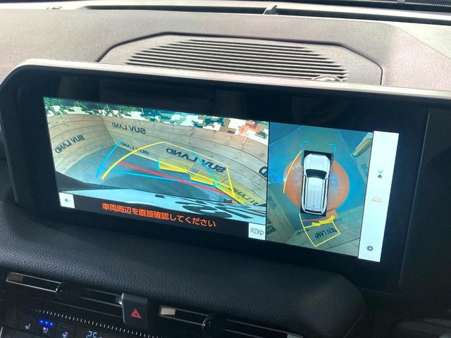 �y�p�m���~�b�N�r���[���j�^�[�z��p�̃J�����ɂ��A�ォ�猩���낵���悤�Ȏ��_��360�x�N���}�̎��͂��m�F���邱�Ƃ��ł��܂������p�������m�F���₷���A�����ꏊ�ł̐؂�Ԃ��⒓�Ԃ��X���[�Y�ɍs���܂��B