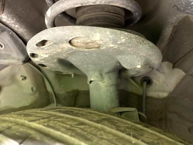 下回りの劣化予防の為の防錆加工の施工も承っております。降雪地域はもちろん、沿岸部にお住いの方や、趣味でマリン・ウィンタースポーツをされる方に大変好評いただいております。