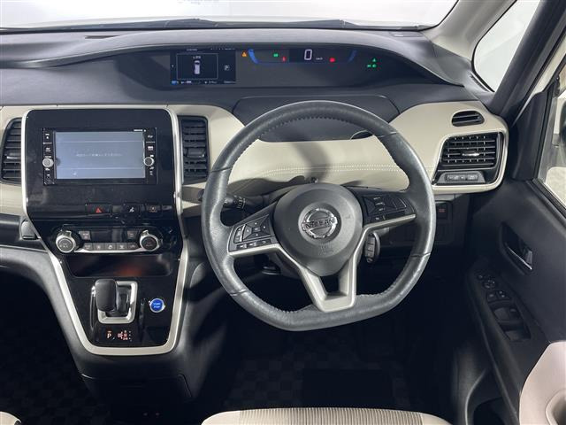 セレナ1.2 e-POWER ハイウェイスター