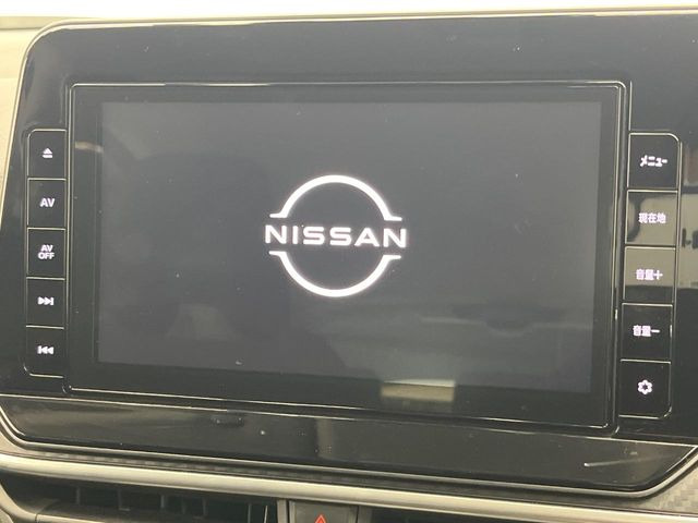 �y�����i�r�z�l�C�̏����i�r�𑕔����Ă���܂��B�i�r�̎g���₷���͂������A�I�[�f�B�I�@�\���[��!�L�����v�◷�s�͂������A�ʋ΂┃�����ȂǕ��i�̃h���C�u���y�����Ȃ�͂���