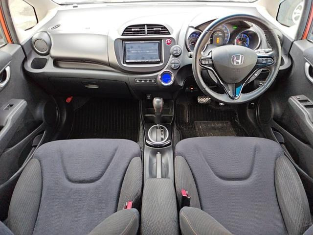 フィットハイブリッド1.5 RS ファインスタイル