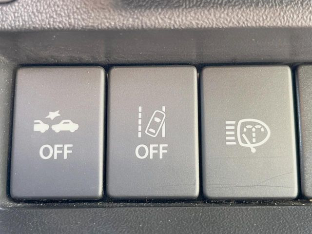 �y�X�Y�L �Z�[�t�e�B�T�|�[�g�z���s���ɑO���̎ԗ�����F�����A�Փ˂������Ȏ��͌x��ƃu���[�L�ŏՓˉ���Ɣ�Q�y�����A�V�X�g�B�����S�Ƀh���C�u�����y���݂��������܂��B