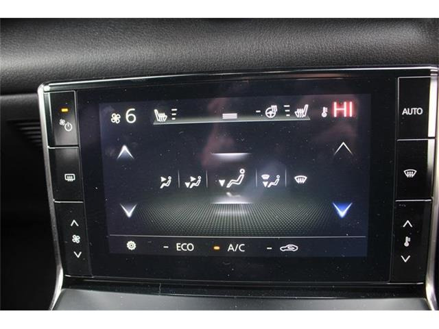 大好評のボディコーティング「ハイモースコート」もご納車までに施工可能。雨染みや線傷など中古車だからと諦めていませんか?ピカピカの状態でお乗り出しいただけます。