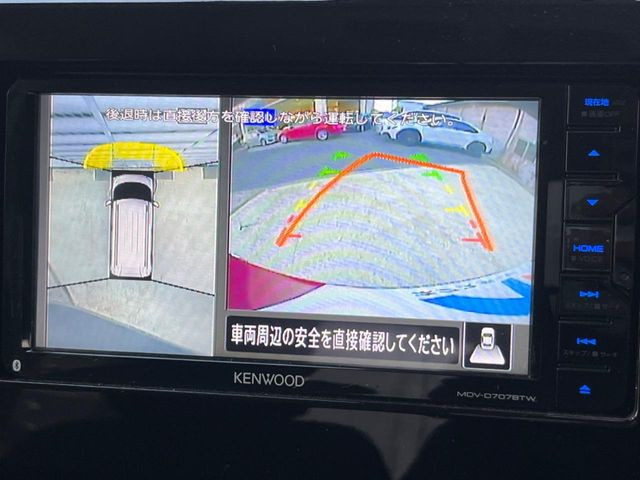 �y�}���`�A���E���h���j�^�[�z��p�̃J�����ɂ��A�ォ�猩���낵���悤�Ȏ��_��360�x�N���}�̎��͂��m�F���邱�Ƃ��ł��܂������p�������m�F���₷���A�����ꏊ�ł̐؂�Ԃ��⒓�Ԃ��X���[�Y�ɍs���܂��B