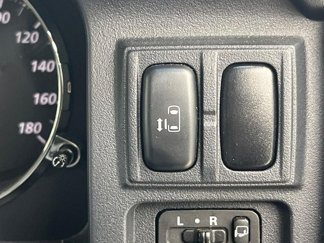 �y�p���[�X���C�h�h�A�z�X�}�[�g�L�[��^�]�Ȃ̃X�C�b�`�ŃX���C�h�h�A�̊J���\���d��������͂����ăh�A���J����K�v�������A���������q�l�ł��A�d���ו��������Ă��鎞�����N�ɊJ���߂ł��܂���