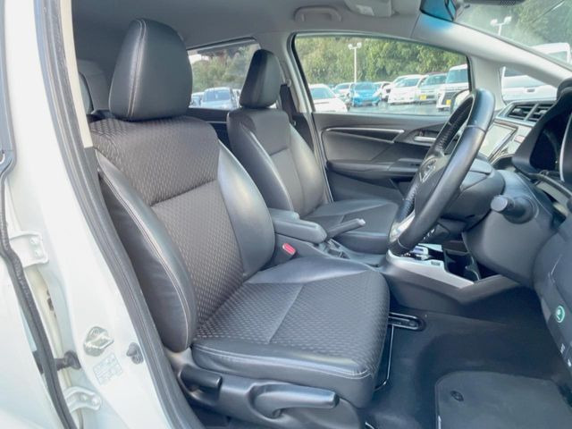 �^�]�ȃV�[�g���͎g�p�������Ȃ��A�ǍD�ȏ�ԂƂȂ��Ă��܂��B���J�Ɏg���Ă������Ƃ��悭�킩��܂��ˁB