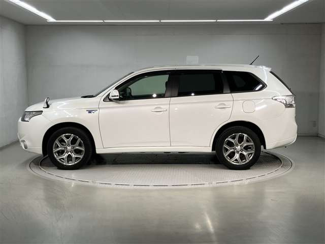 アウトランダーPHEV2.0 G 4WD