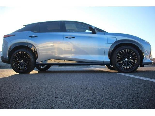 ���Ǝҗl�ւ̔̔��͂��f�肳���Ă��������܂��B �Ԍ������ԗ��̏ꍇ�́A�Ԍ����擾�������x�������z�ŕ\�����Ă���܂��B