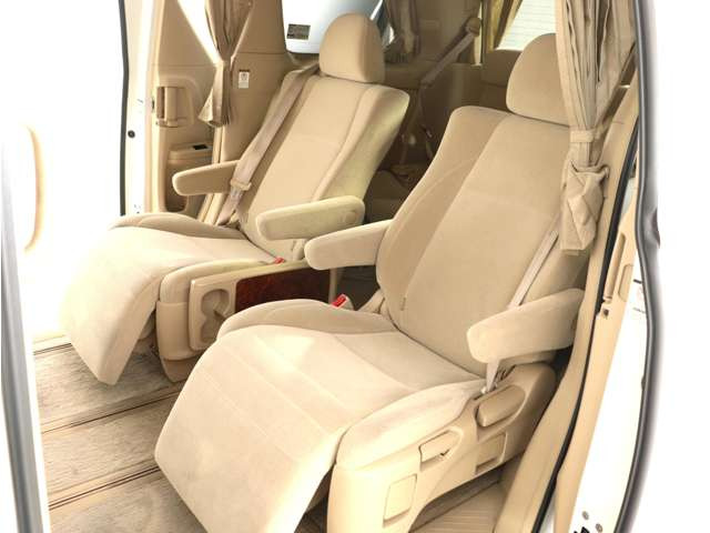 �y�I�b�g�}���t���Z�J���h�V�[�g�z�ő�800mm�̃����O�X���C�h�V�[�g�ƃI�b�g�}���@�\�ɂ�葫���y�X�L�΂������\�ł�!�܂��A�Ђ��|��������܂��̂ŁA���K�ȃh���C�u�����y���݂��������܂�!