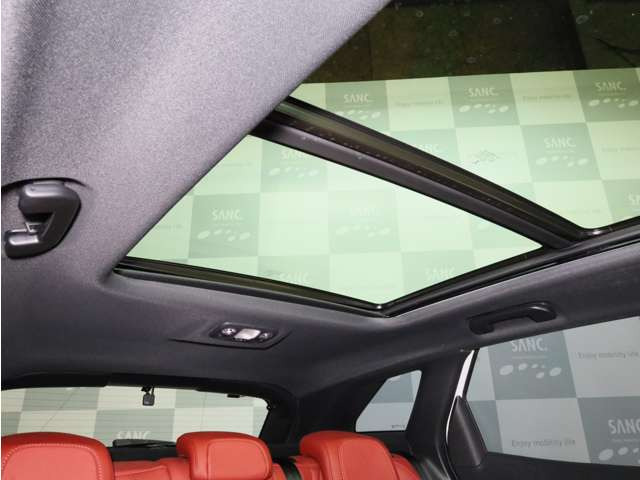 3008GT ハイブリッド4 レッド ナッパ 4WD