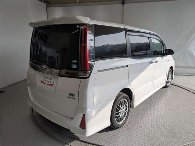 ノア1.8 ハイブリッド Si W×B