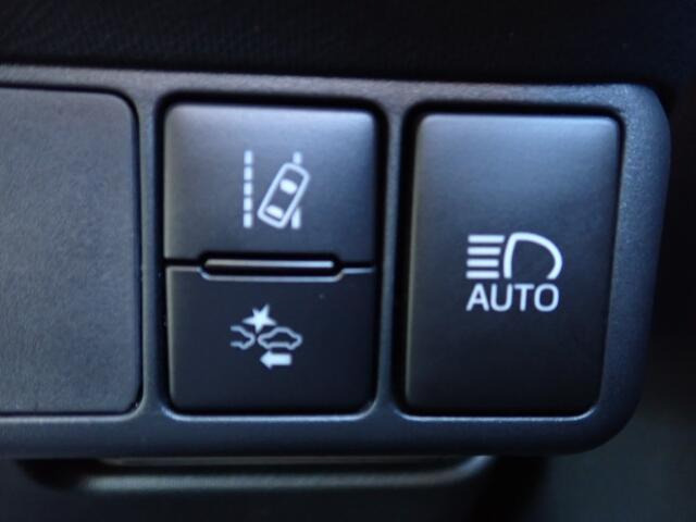 �Փˉ���y���u���[�L�A���s���ɑO���̎ԗ�����F�����A�Փ˂������Ȏ��͌x��ƃu���[�L�ŏՓˉ�����A�V�X�g�B�����S�Ƀh���C�u�����y���݂��������܂���