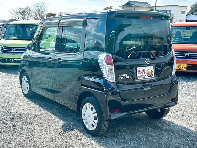 ���X�ł͌y�����Ԃ��畁�ʎԂ܂ŕ��L���I�[�����[�J�[�̎Ԏ�E�F�E�O���[�h��L�x�ɑ����Ă���܂��B