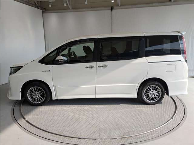 ノア1.8 ハイブリッド Si W×B