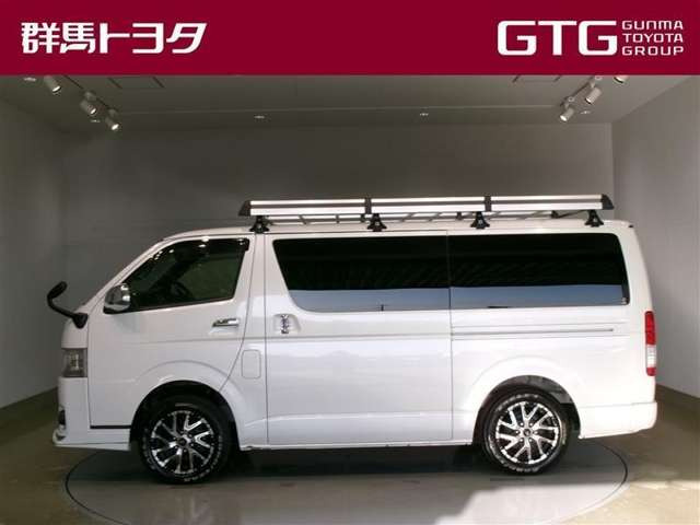 ハイエースバン