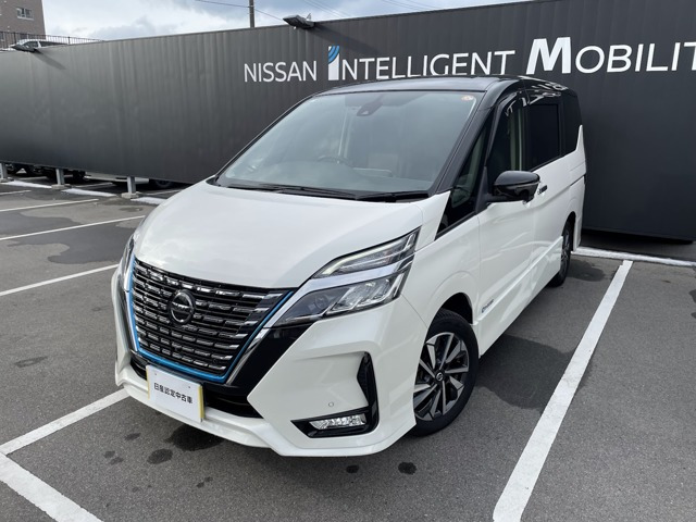 セレナ1.2 e-POWER ハイウェイスターV