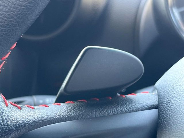 ���X�e�A�����O�p�h���V�t�g:�N�C�b�N�ȃV�t�g���삪�\!���X�|���X�������A���Ȃ��̃M�A�ϑ��ɂ�������Ƃ��Ă��Ă���܂�!���Ԃƈ�̂ƂȂ�鑕���ł��B