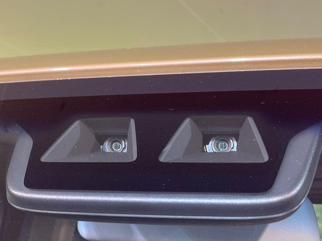 �y�g���^�Z�[�t�e�B�Z���X�z���s���ɑO���̎ԗ�����F�����A�Փ˂������Ȏ��͌x��ƃu���[�L�ŏՓˉ���Ɣ�Q�y�����A�V�X�g�B�����S�Ƀh���C�u�����y���݂��������܂��B