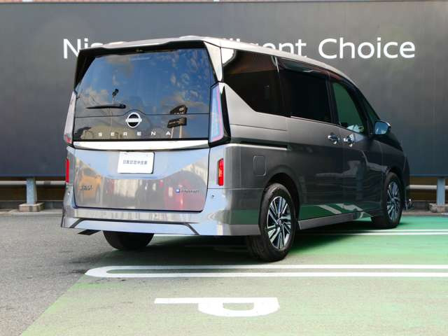 セレナ1.4 e-POWER ハイウェイスターV