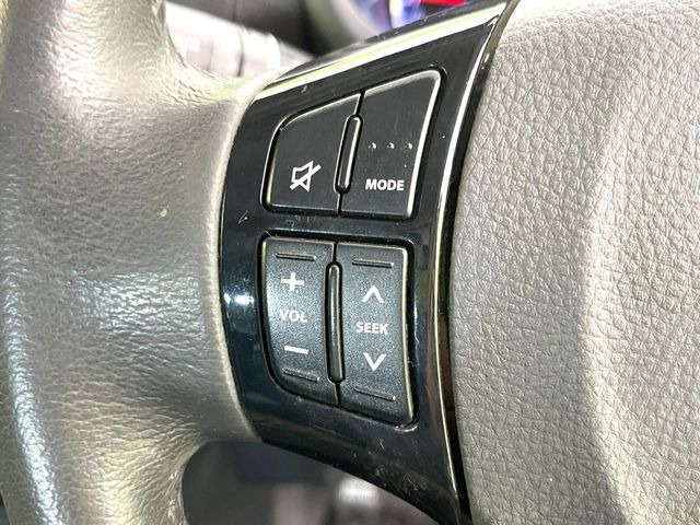 �y�X�e�A�����O�X�C�b�`�z�^�]���A�O������ڐ������炷���ƂȂ��A�I�[�f�B�I���̑��삪�\�ȕ֗��@�\!���S&���K�ȃh���C�u�����o���Ă���܂���