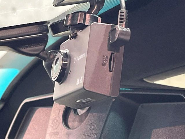 �y�h���C�u���R�[�_�[�z���S�E���S�ȃJ�[���C�t�ɕK�{�̃h���C�u���R�[�_�[�𑕔�!���s���͂������A������^�]�⎖�̂ɑ��������ۂ̏󋵂��f���ŋL�^���A����̃��X�N�ɔ����܂��B