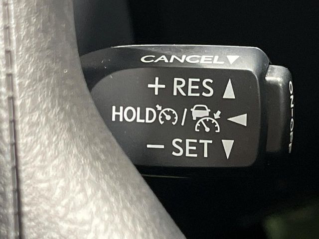 �y���[�_�[�N���[�Y�R���g���[���z�������H�ł̒��������s���y��!!�����ő��x��ۂN���[�Y�R���g���[�����A�Փˌy���V�X�e���ƘA�g���A�O���̎ԗ������m���ĎԊԂ�ۂ悤�ɑ��x���߂��Ă���܂�!!