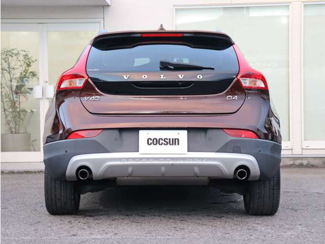 ���s�^�G���W���ɂ̓{���{�̔F�؂��擾����MOTUL�̍����I�C��SPECIFIC RBS0-2AE(0W-20)���g�p���܂��B