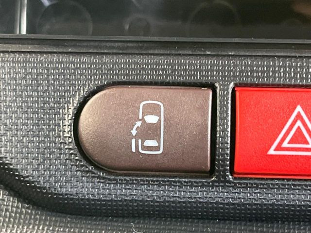 �y�p���[�X���C�h�h�A�z�X�}�[�g�L�[��^�]�Ȃ̃X�C�b�`�ŃX���C�h�h�A�̊J���\���d��������͂����ăh�A���J����K�v�������A���������q�l�ł��A�d���ו��������Ă��鎞�����N�ɊJ���߂ł��܂���