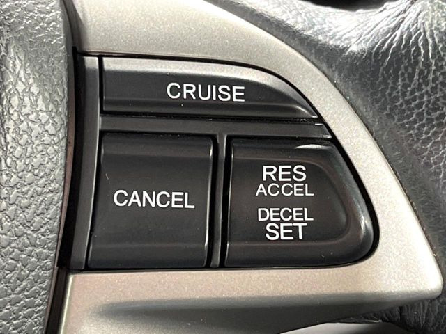 �y�N���[�Y�R���g���[���z�������H�����N���N���s�B�A�N�Z���𗣂��Ă���葬�x�ő��s���ł��A�������^�]���̕��S���y��!�����E�������ȒP�ȃX�C�b�`����Œ����ł��܂��B