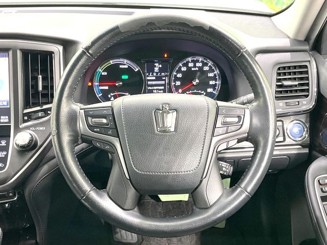 �y�����v�����X�e�A�����O�z�㎿�Ȋv���g�p���邱�ƂŁA��ɂ����������݂ƂĂ��^�]���₷���n���h���ł���